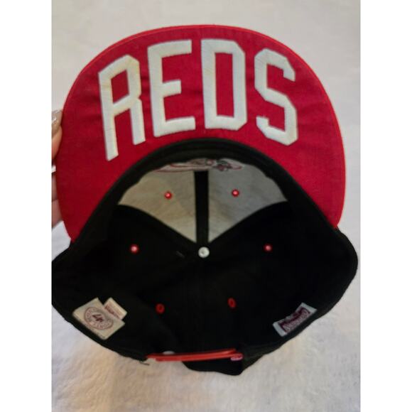 CINCINNATI REDS COOPERSTOWN '47 BRAND TWO-TONE/ REDS UNDER BILL- Adjustable - Picture 3 of 4